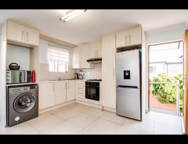 2 BEDROOM APARTMENT FOR SALE IN MAROELADAL
